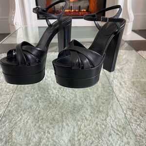 Schutz keefa sandal. Black size 6. New, never worn. With box.